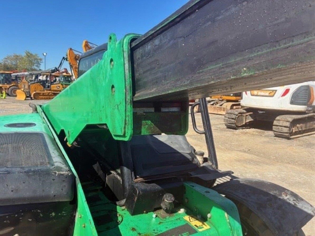 2017 JCB 525-60-6